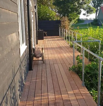 De Hoeksche Loods Bed & Breakfast *