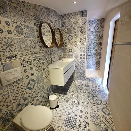 Bed & Breakfast De Hoeksche Loods Zuid-Beijerland
