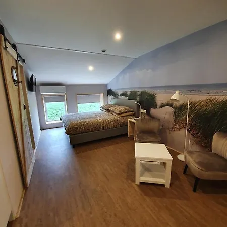 De Hoeksche Loods Bed & Breakfast Zuid-Beijerland