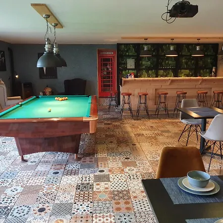 De Hoeksche Loods Couette-café