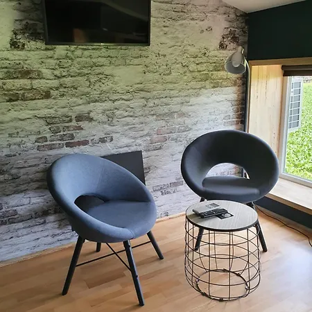 De Hoeksche Loods Couette-café